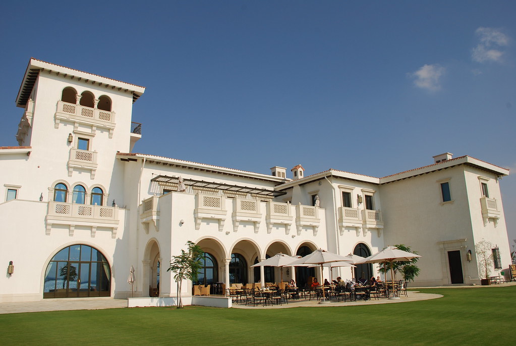 Casa club de un campo de golf en Abu Dabi